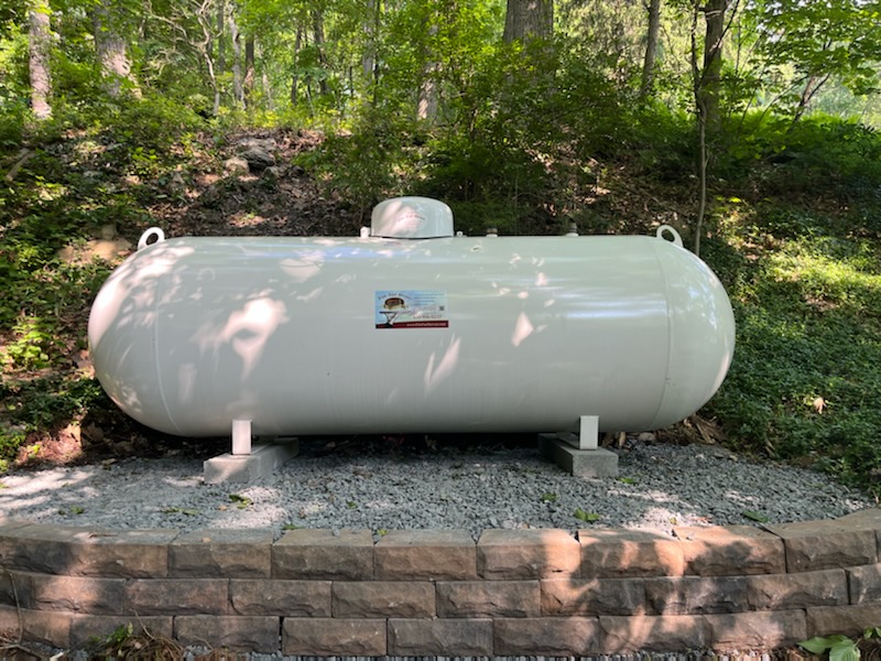 Oil & Energy Online :: Secure Your Propane Tanks with a High